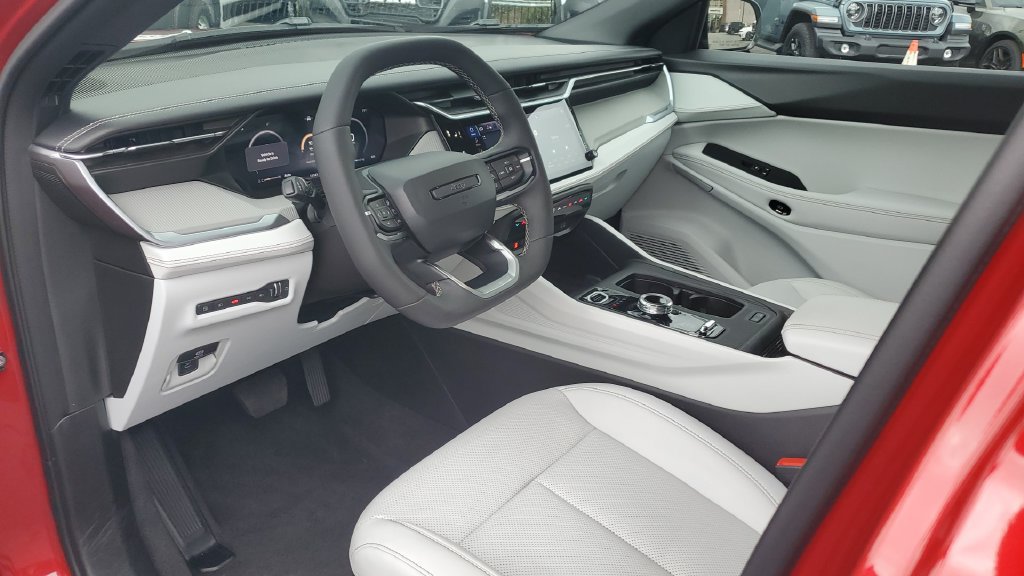 Used 2026 Jeep Cherokee Limited AWD/4WD image 21