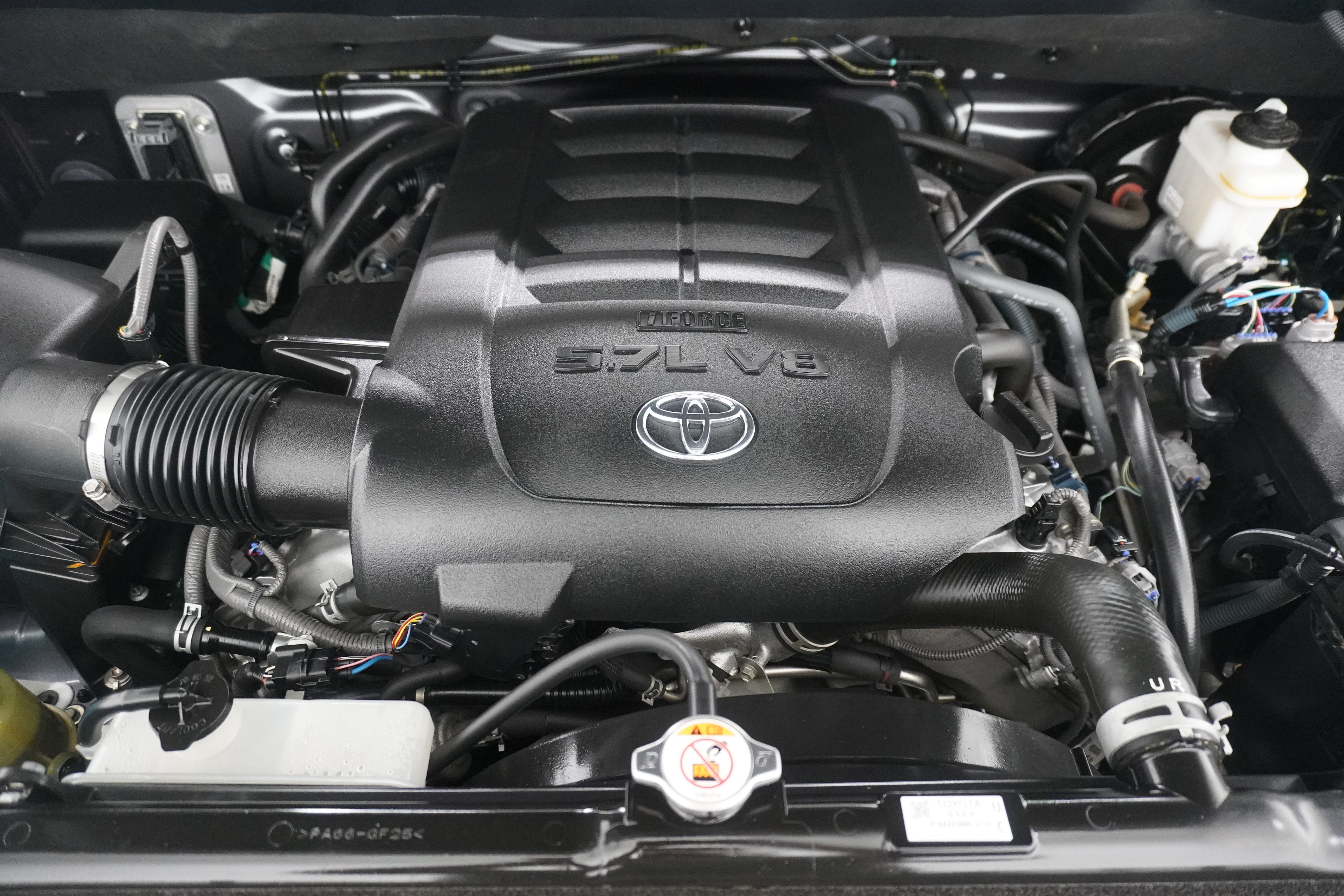 Used 2020 Toyota Tundra SR5 w/ SR5 Leather Package AWD/4WD image 30