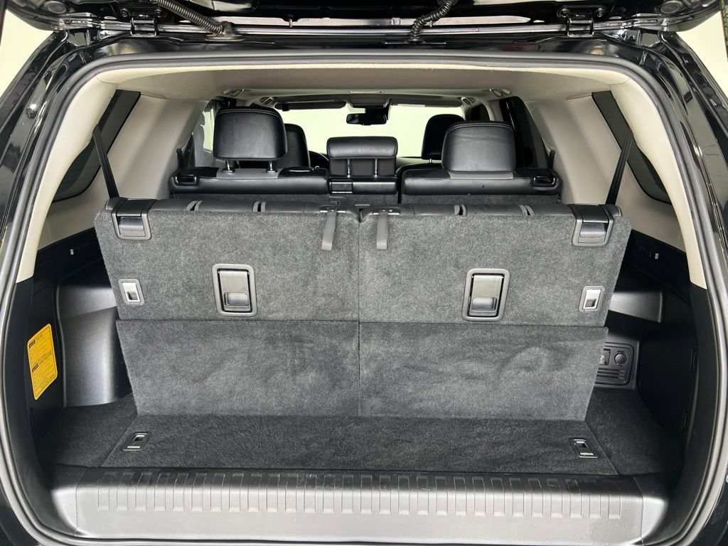 Used 2023 Toyota 4Runner SR5 Premium w/ Moonroof Package RWD image 23