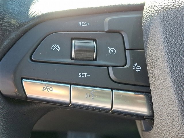 Used 2024 Cadillac XT4 Premium Luxury image 17