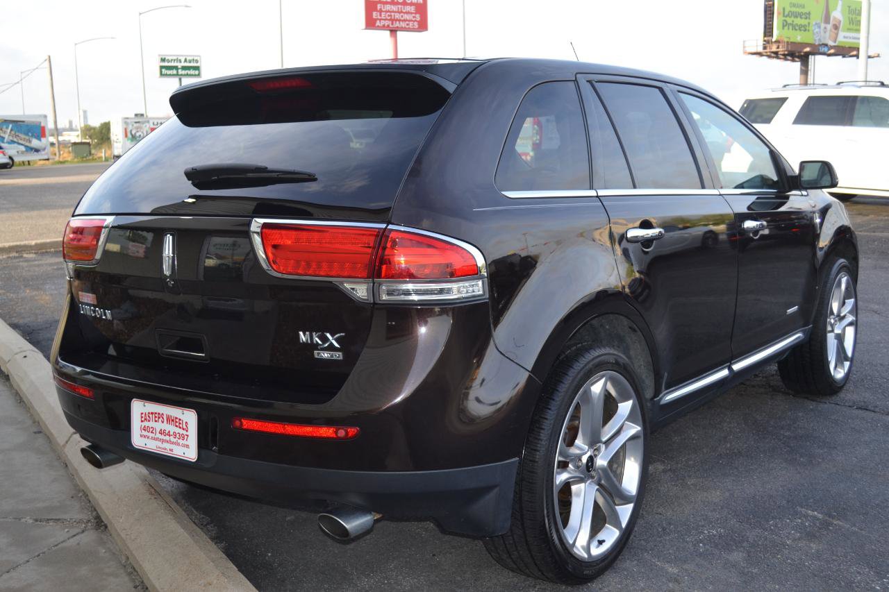 Used 2015 Lincoln MKX AWD w/ Equipment Group 102A image 10