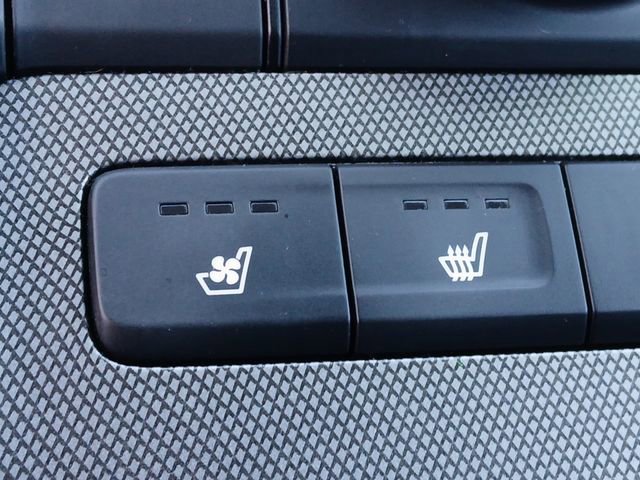 Used 2022 Hyundai Palisade Calligraphy image 16