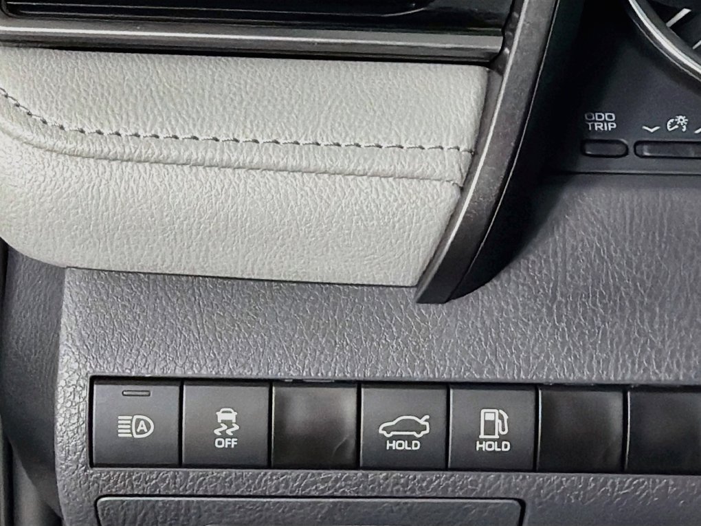 Used 2024 Toyota Camry LE FWD image 15