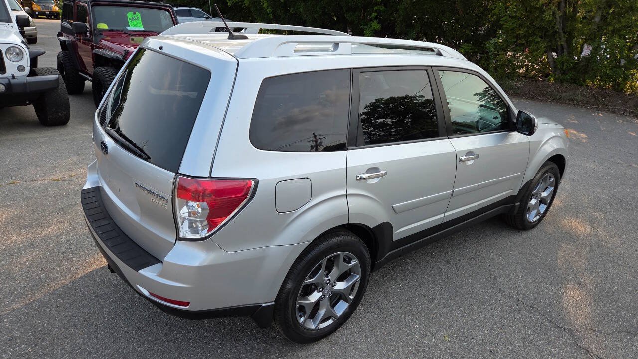 Used 2011 Subaru Forester 2.5X Touring AWD/4WD image 16