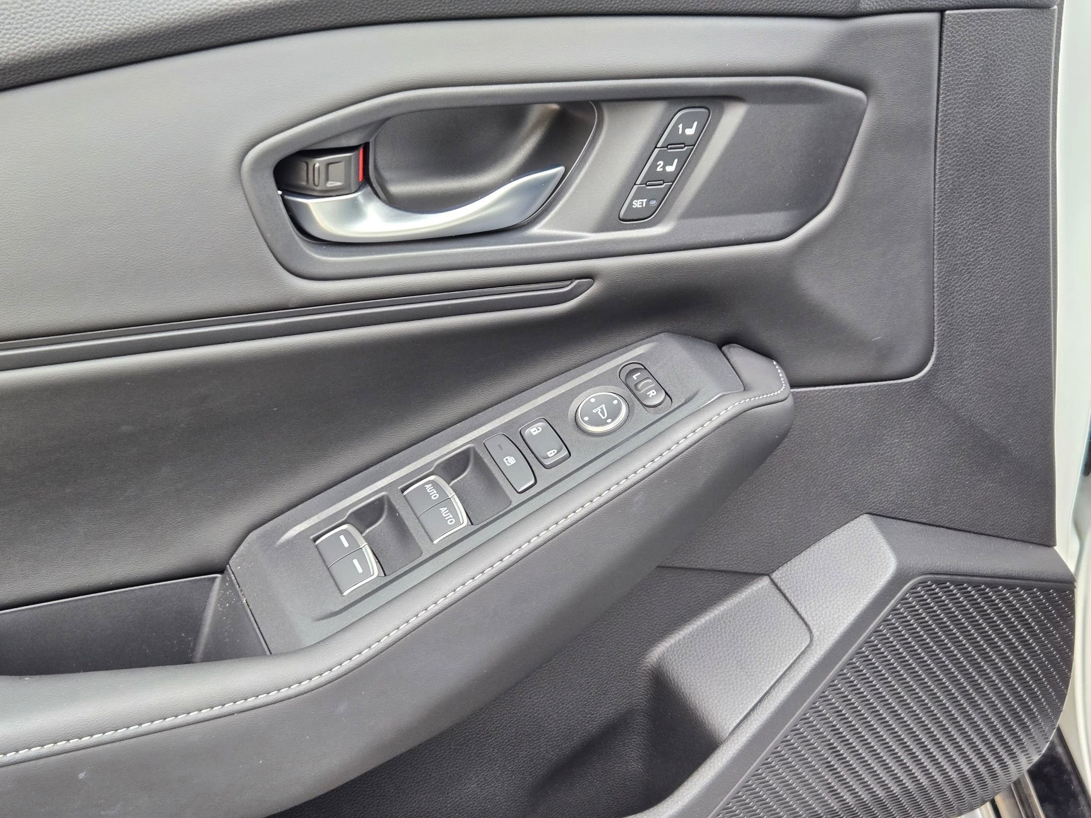 Certified 2025 Honda Accord Sport image 11