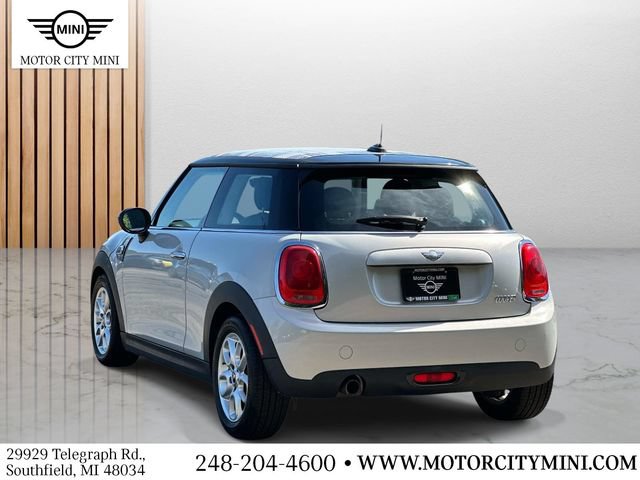 Used 2014 MINI Cooper 2-Door Hardtop FWD image 5