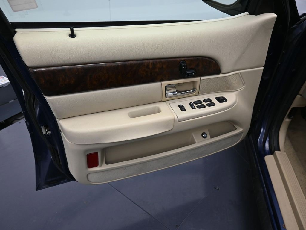 Used 2006 Mercury Grand Marquis LS image 9