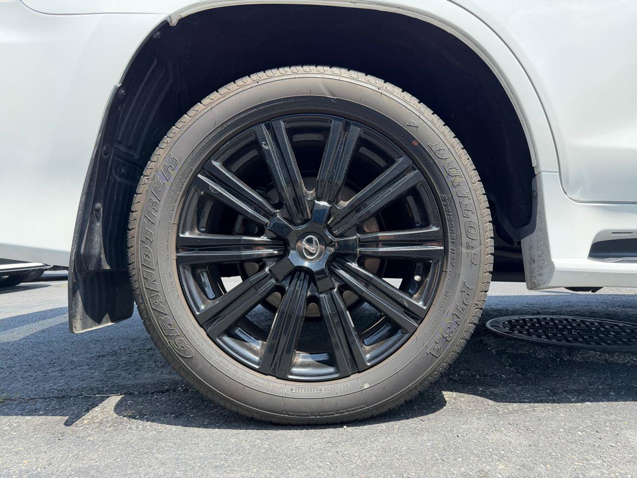 Used 2021 Lexus LX 570 4WD w/ Inspiration Series #2 image 31