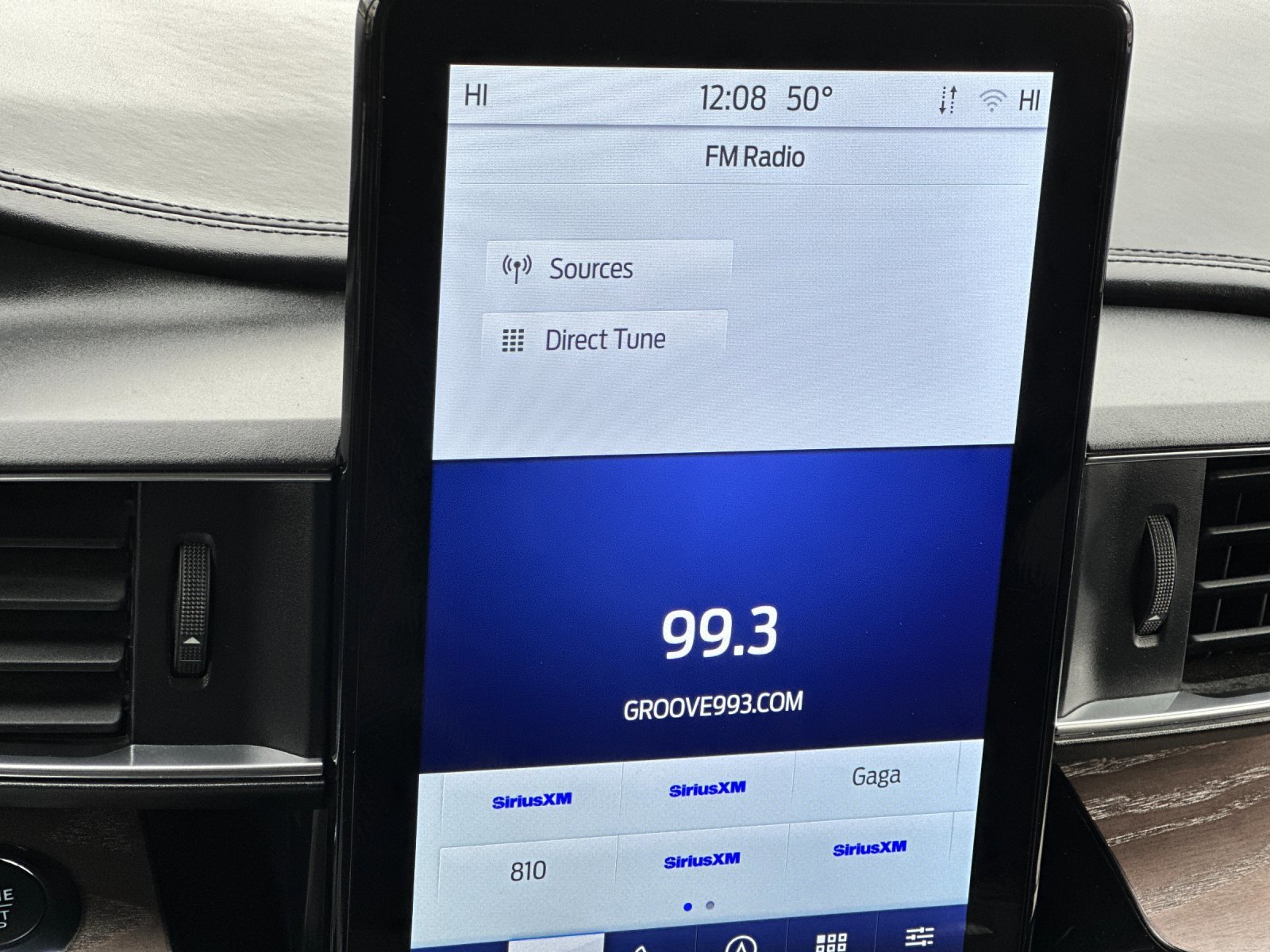 Certified 2022 Ford Explorer Platinum w/ Equipment Group 601A image 20