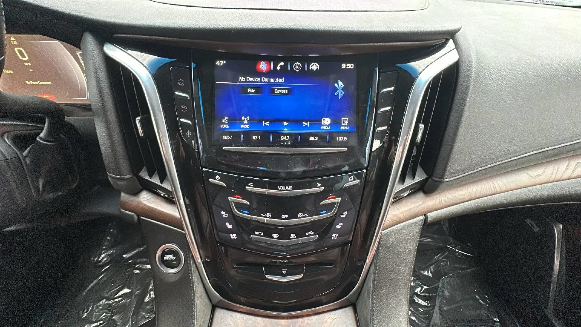 Used 2015 Cadillac Escalade ESV Luxury AWD/4WD image 12