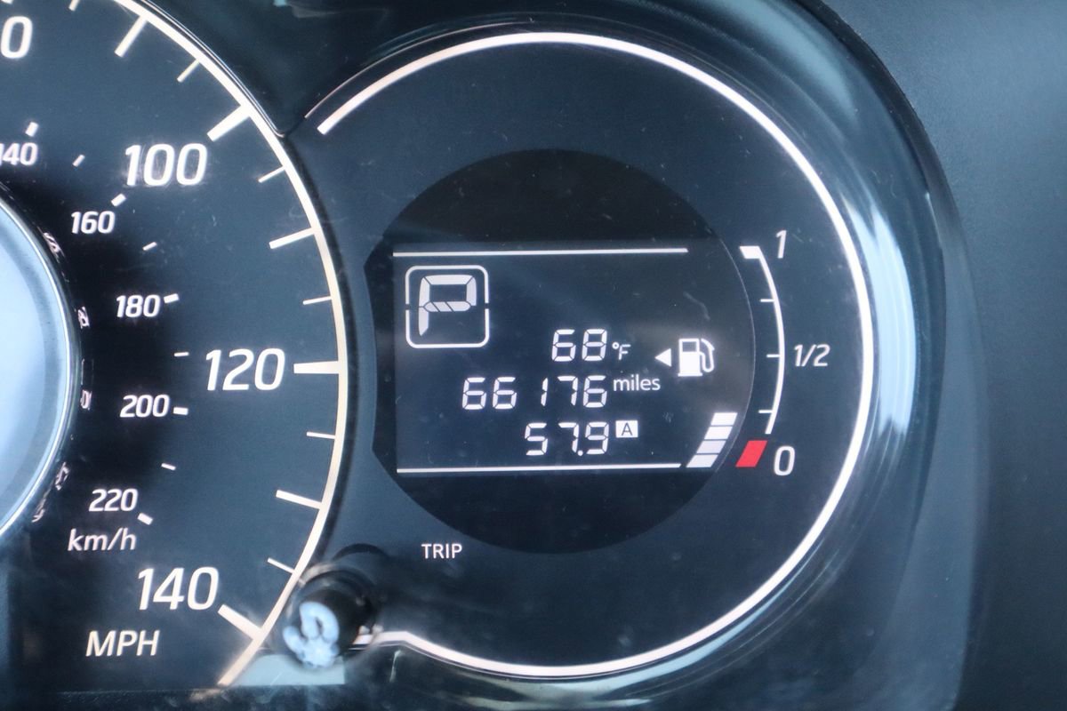 Used 2015 Nissan Versa Note SR w/ SR Convenience Package FWD image 44