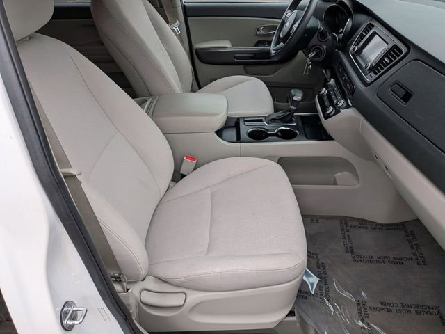 Used 2019 Kia Sedona LX image 29