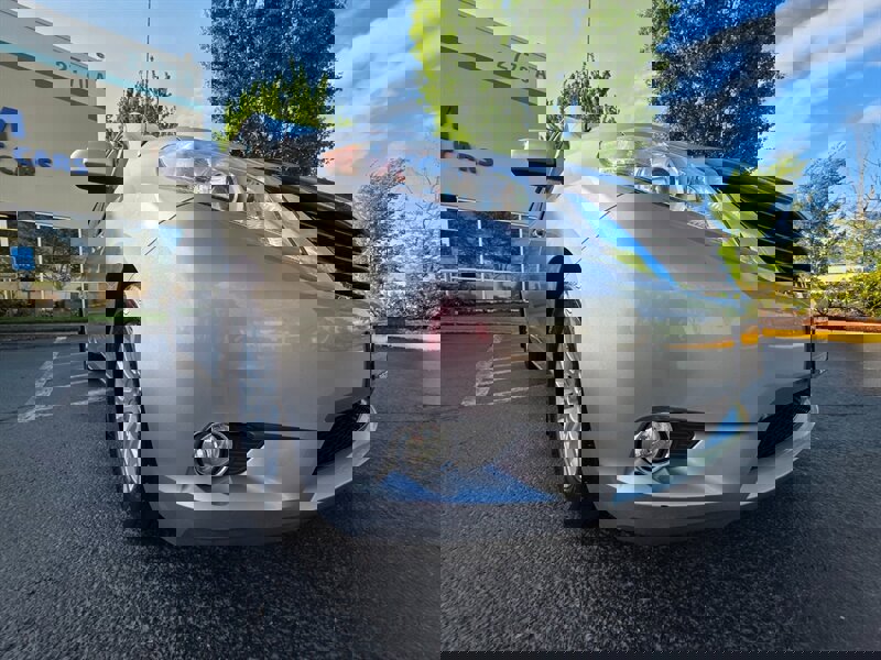 Used 2014 Toyota Sienna XLE image 9