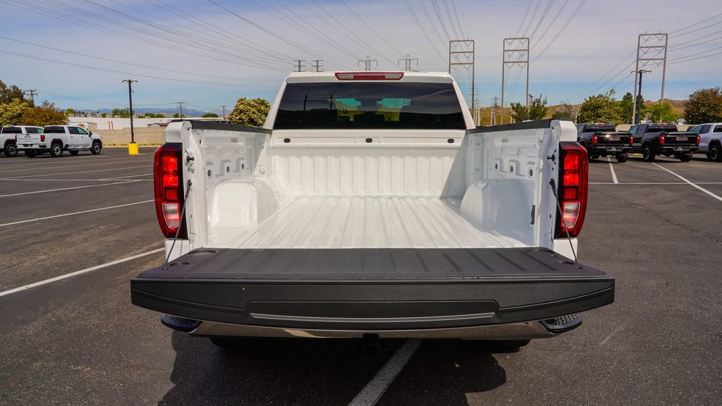 New 2026 GMC Sierra 1500 SLE w/ Max Trailering Package AWD/4WD image 10