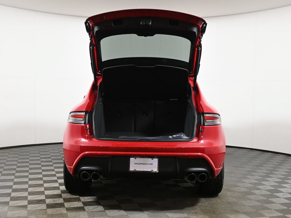 Used 2026 Porsche Macan AWD/4WD image 42