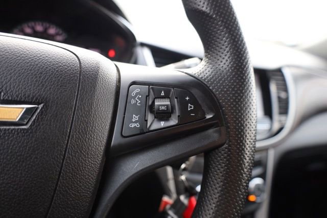 Used 2018 Chevrolet Trax LS image 19