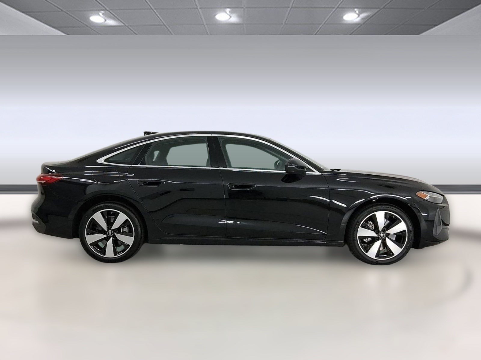 Used 2025 Audi A5 2.0T Premium Plus w/ Premium Plus AWD/4WD image 8