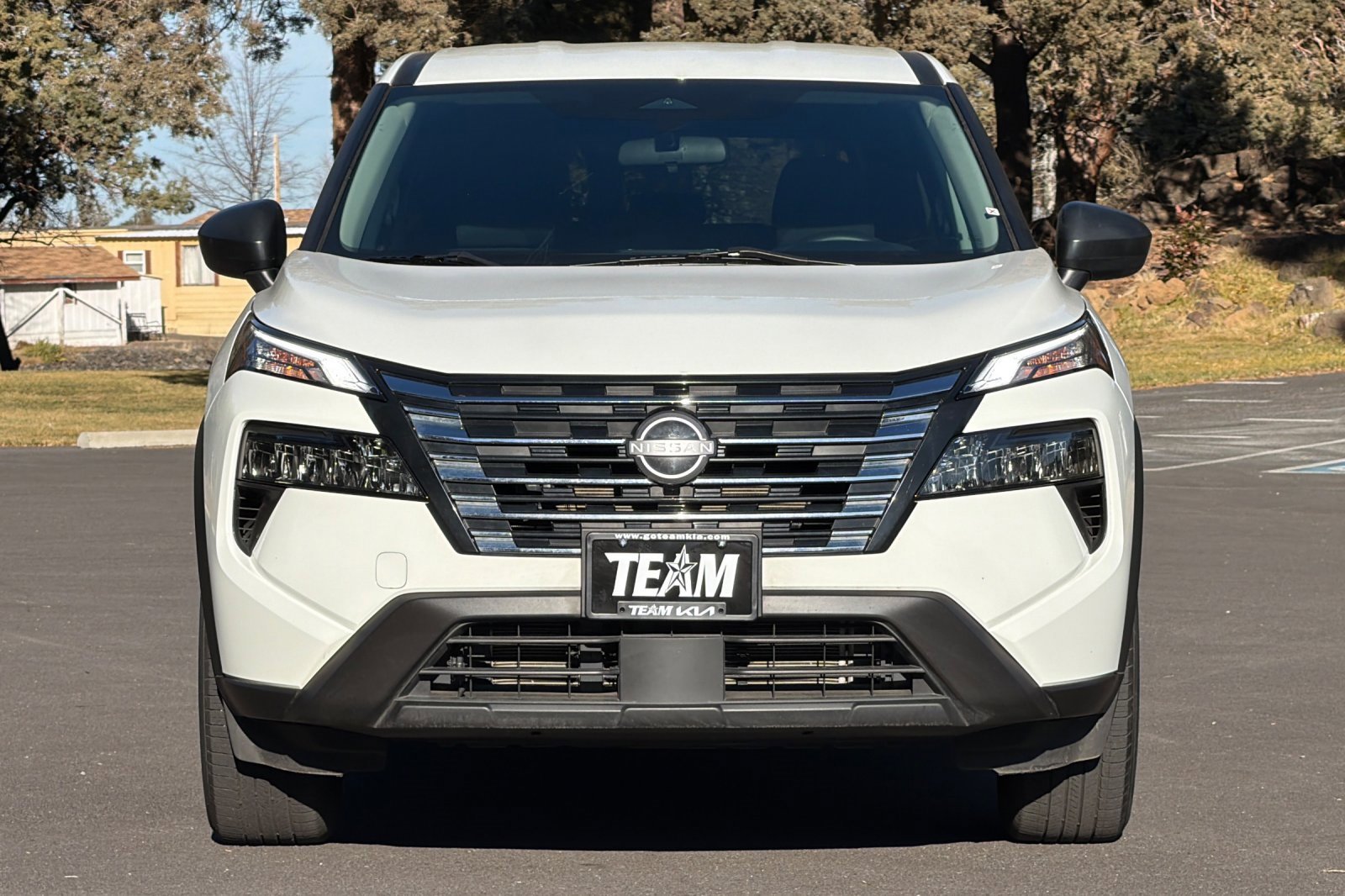 Used 2024 Nissan Rogue S image 9