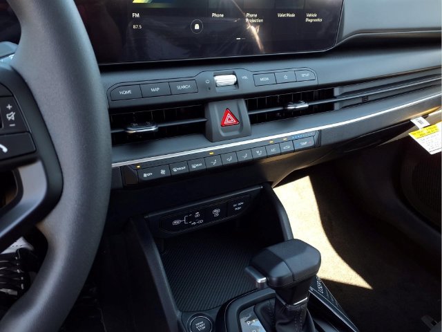 New 2026 Kia K4 FWD image 8