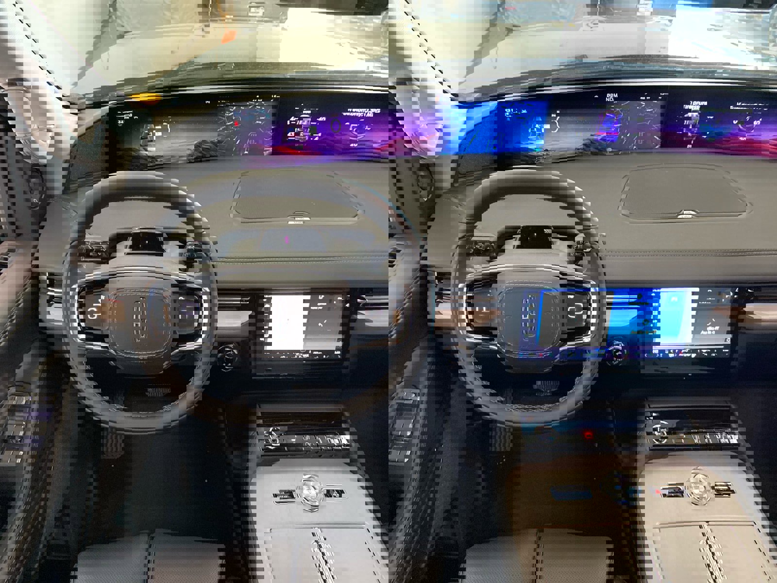 New 2026 Lincoln Navigator Reserve image 16