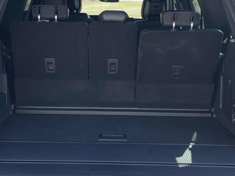 New 2026 Ford Expedition Platinum w/ Stealth Appearance Package AWD/4WD image 10