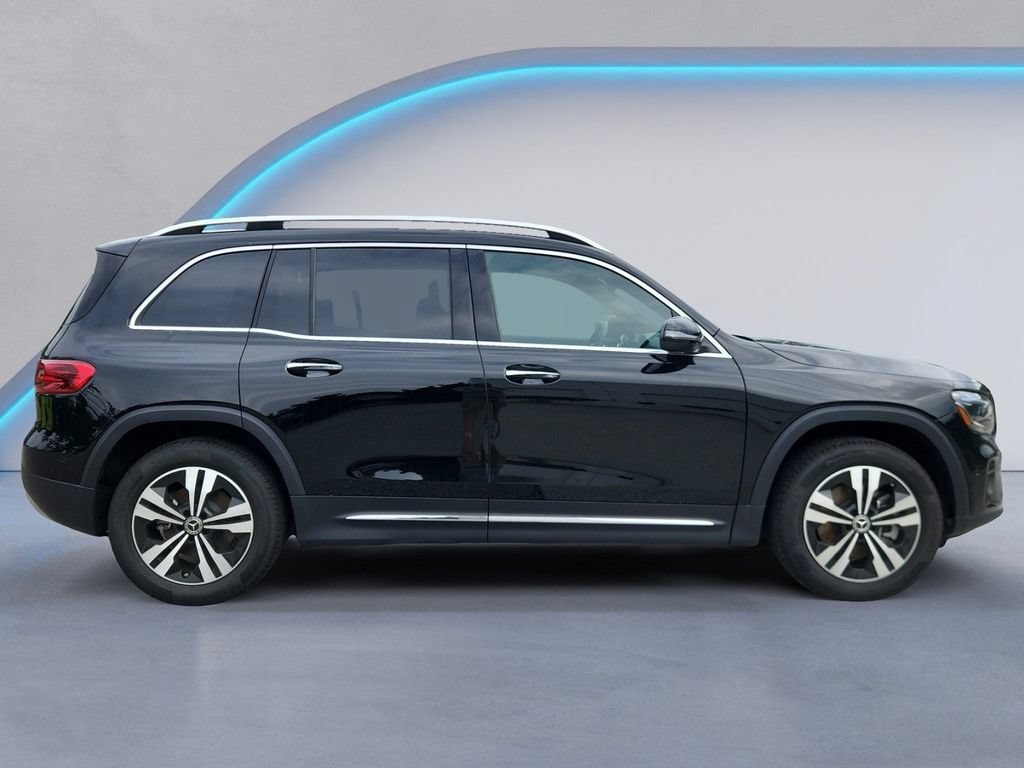 Certified 2025 Mercedes-Benz GLB 250 4MATIC image 3