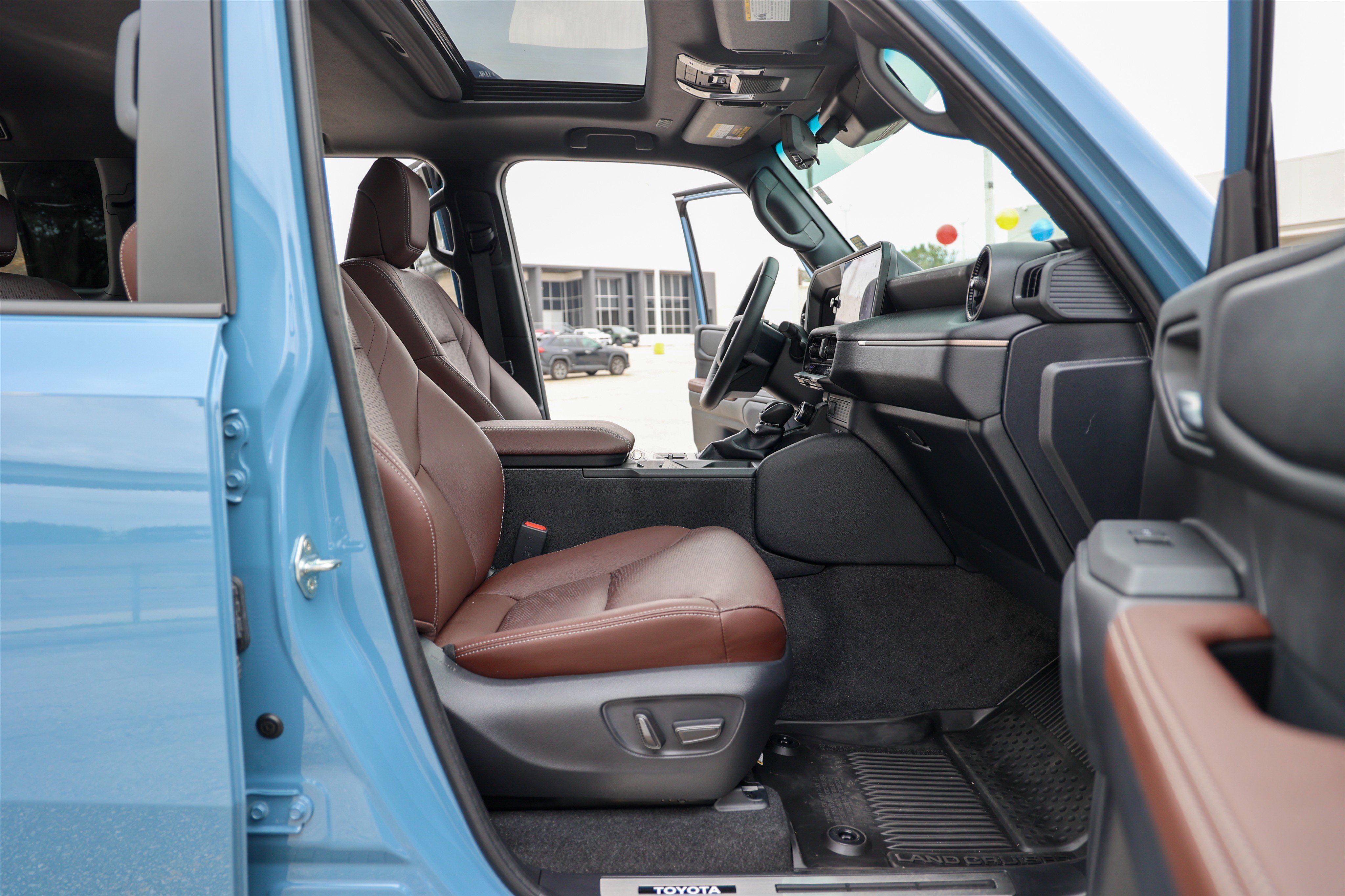 Used 2025 Toyota Land Cruiser w/ Premium Package AWD/4WD image 52