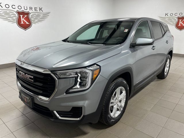 Used 2024 GMC Terrain SLE AWD/4WD image 3