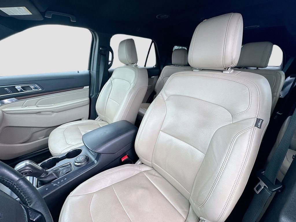 Used 2018 Ford Explorer Limited AWD/4WD image 21