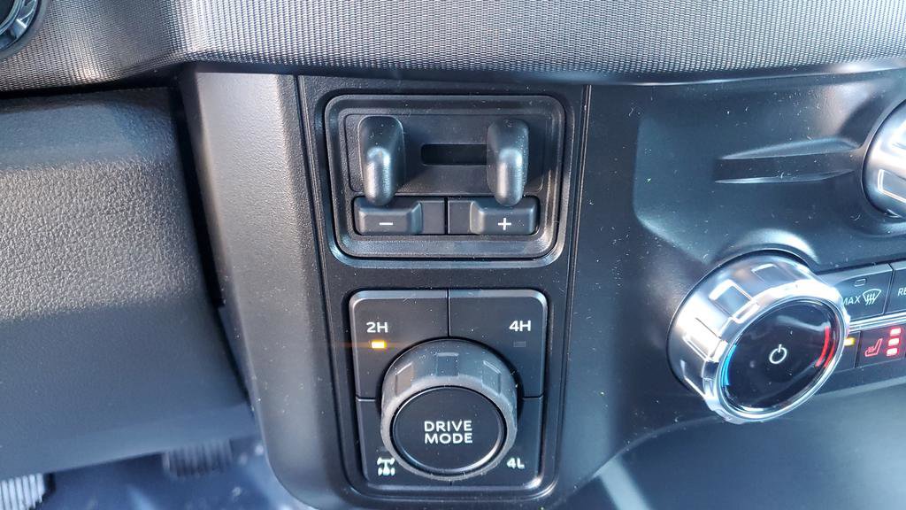 New 2026 Ford F250 Platinum w/ FX4 Off-Road Package AWD/4WD image 26
