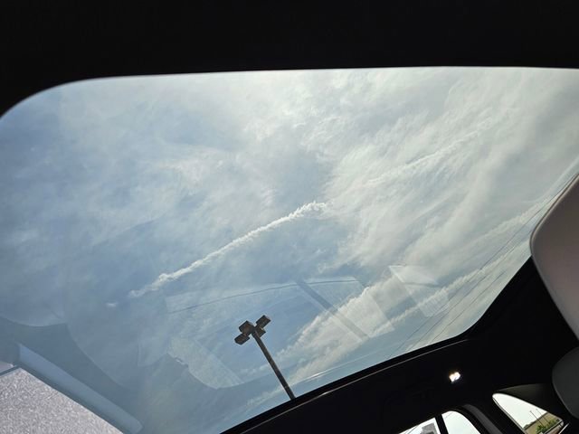 New 2025 Volkswagen ID.4 Pro S Plus image 19