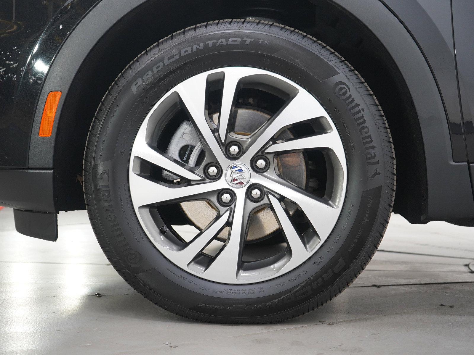 Used 2023 Buick Envision Essence image 28