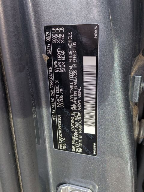 Used 2021 Volvo S60 T6 Momentum image 32