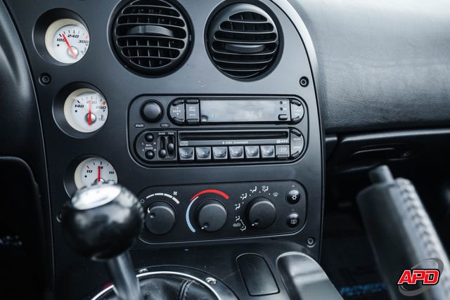 Used 2003 Dodge Viper SRT-10 image 16