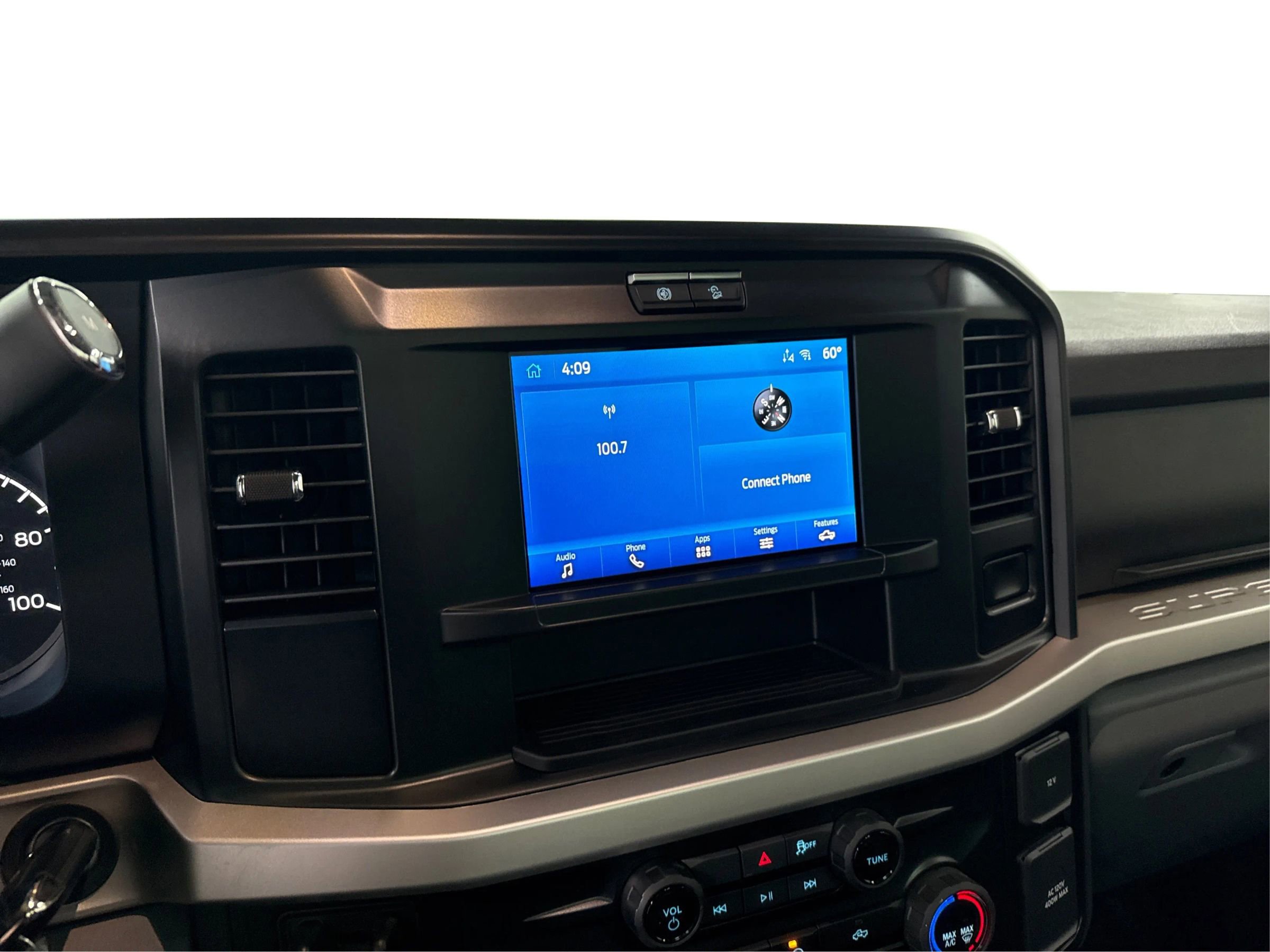 Used 2025 Ford F350 XLT w/ FX4 Off-Road Package image 13