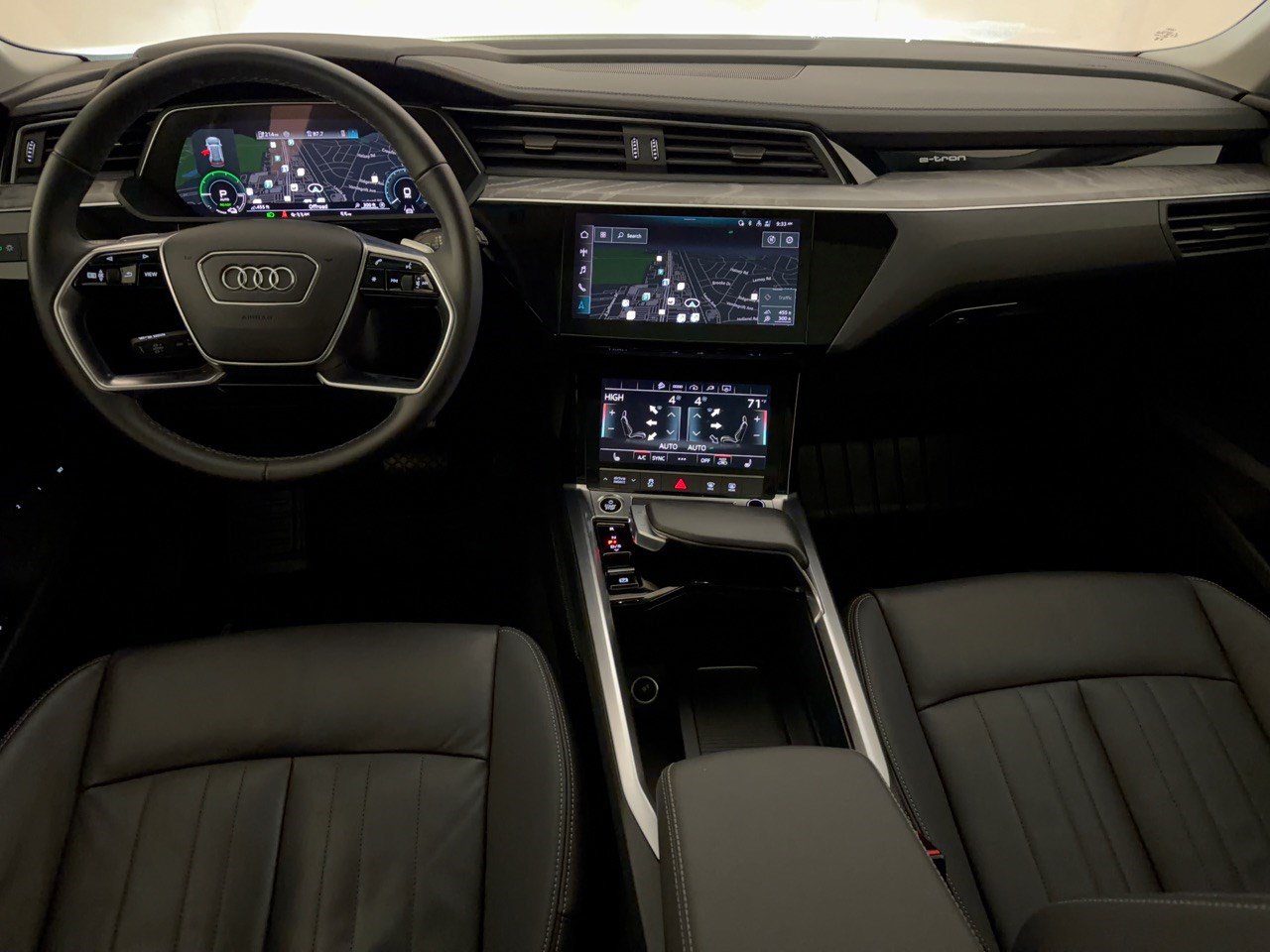 Certified 2024 Audi Q8 e-tron Premium Plus AWD/4WD image 17