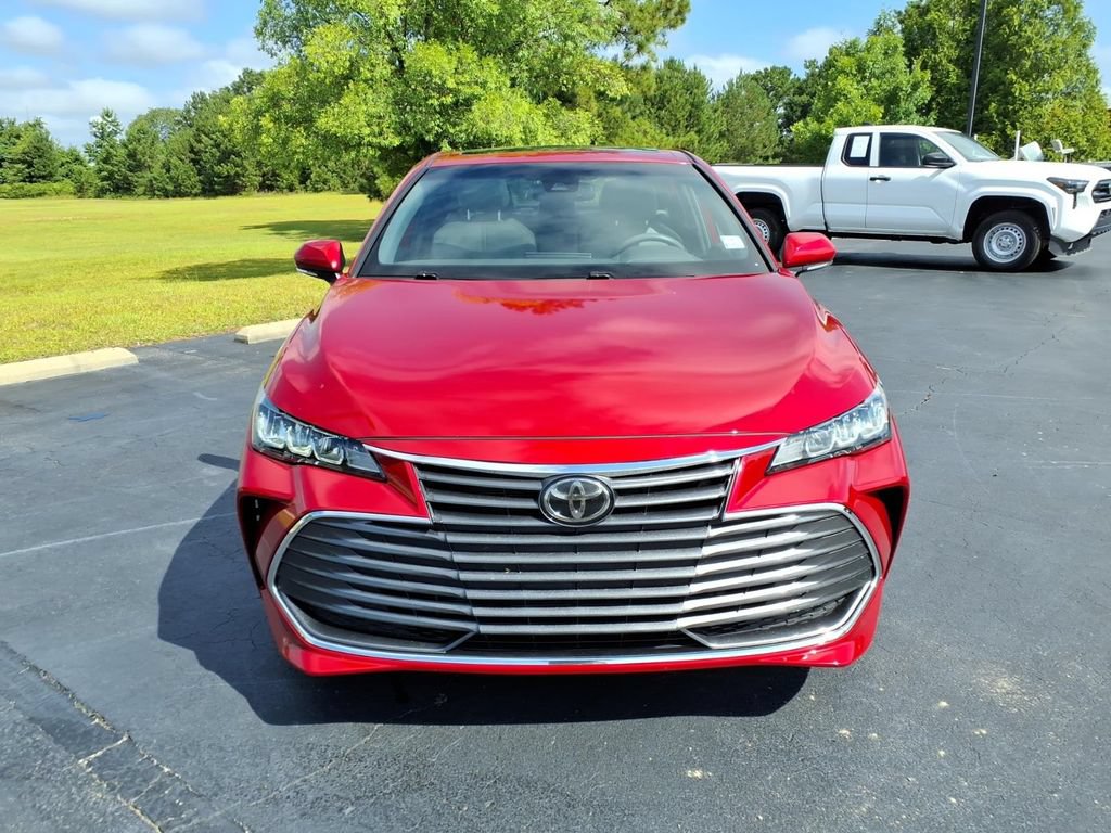 Used 2021 Toyota Avalon XLE w/ Moonroof Package FWD image 8