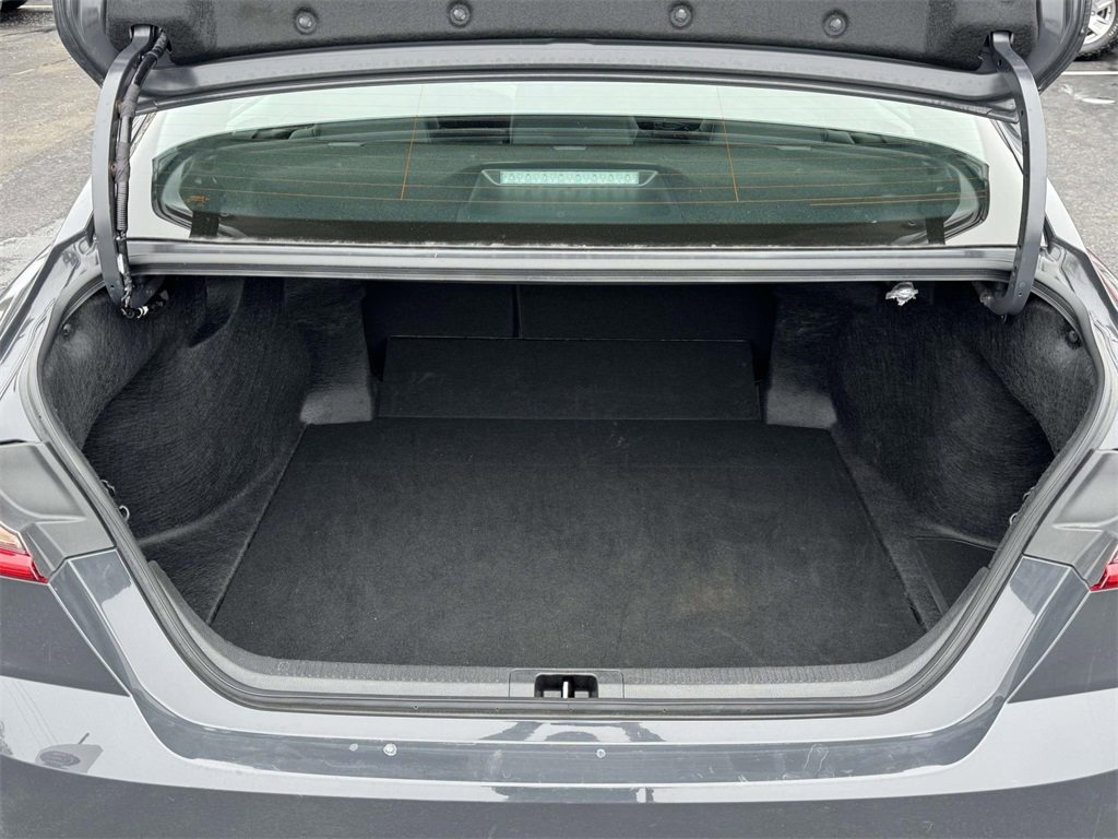 Used 2025 Toyota Camry SE image 16