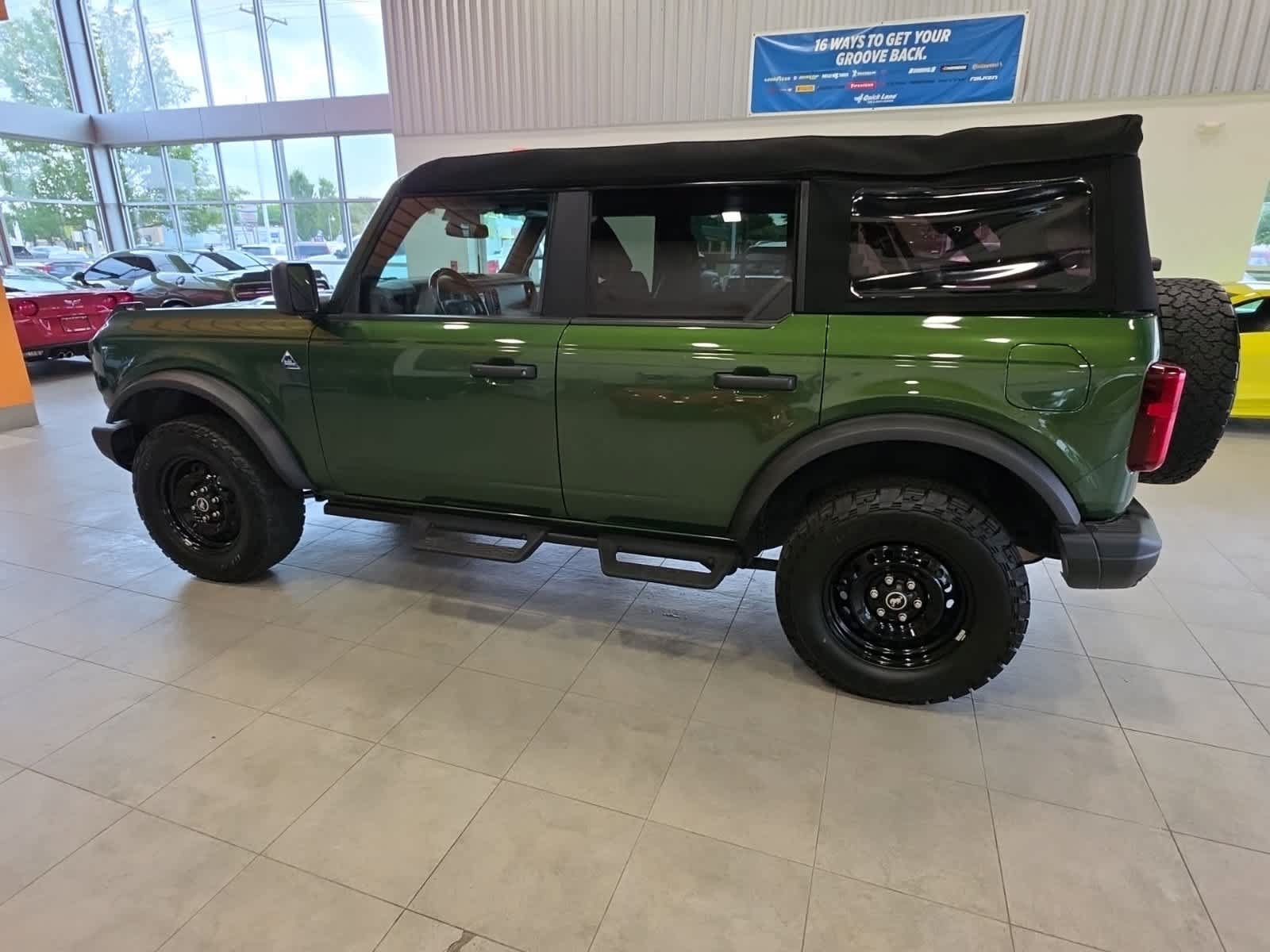 Certified 2023 Ford Bronco Black Diamond AWD/4WD image 13