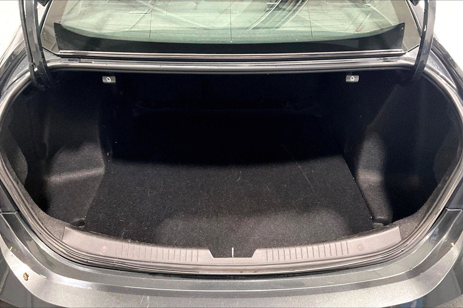 Used 2018 Chevrolet Malibu LS image 5