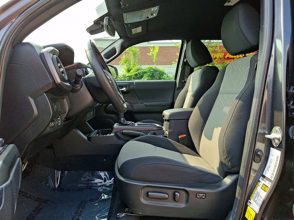Certified 2023 Toyota Tacoma TRD Sport AWD/4WD image 13