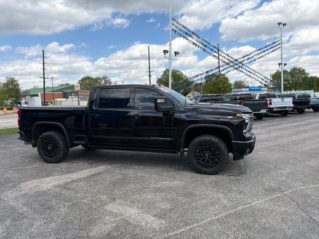Used 2024 Chevrolet Silverado 2500 High Country w/ Midnight Edition AWD/4WD image 21