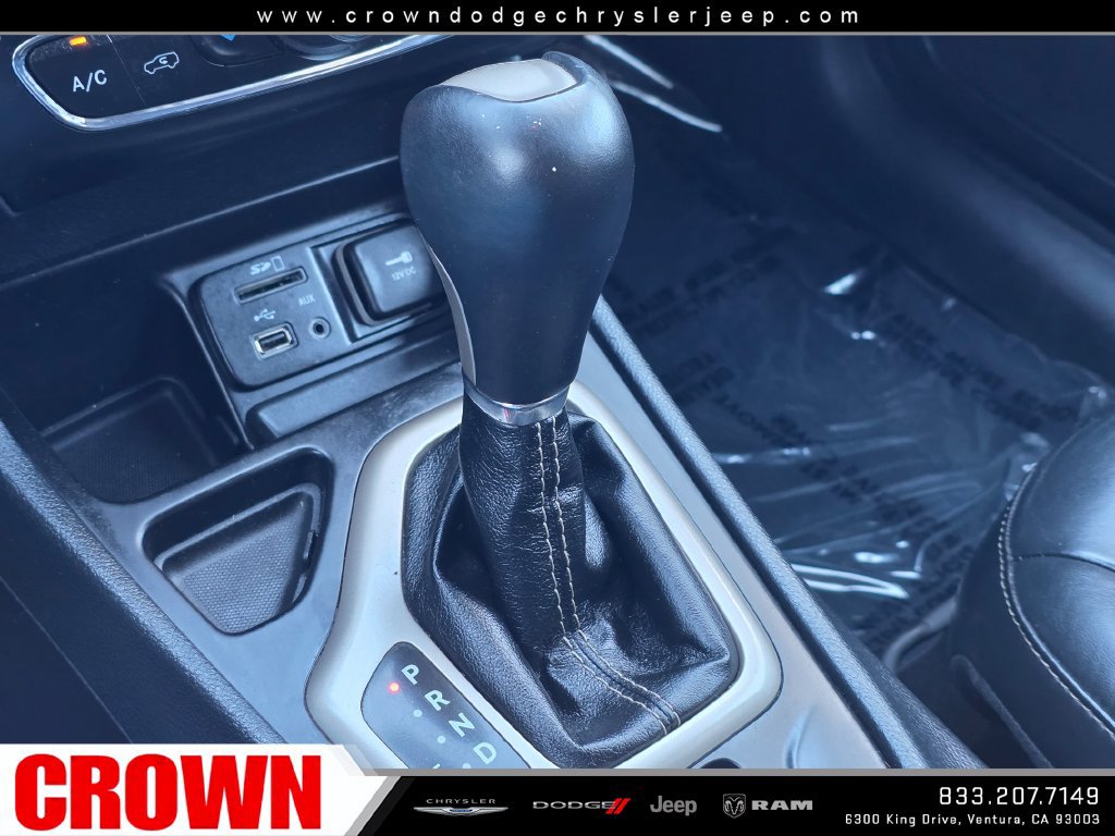 Used 2016 Jeep Cherokee Limited FWD image 28