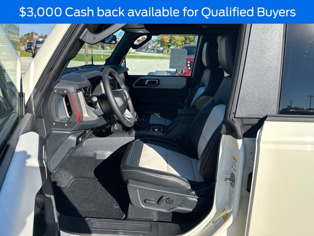 New 2026 Ford Bronco Outer Banks w/ Sasquatch Package AWD/4WD image 10