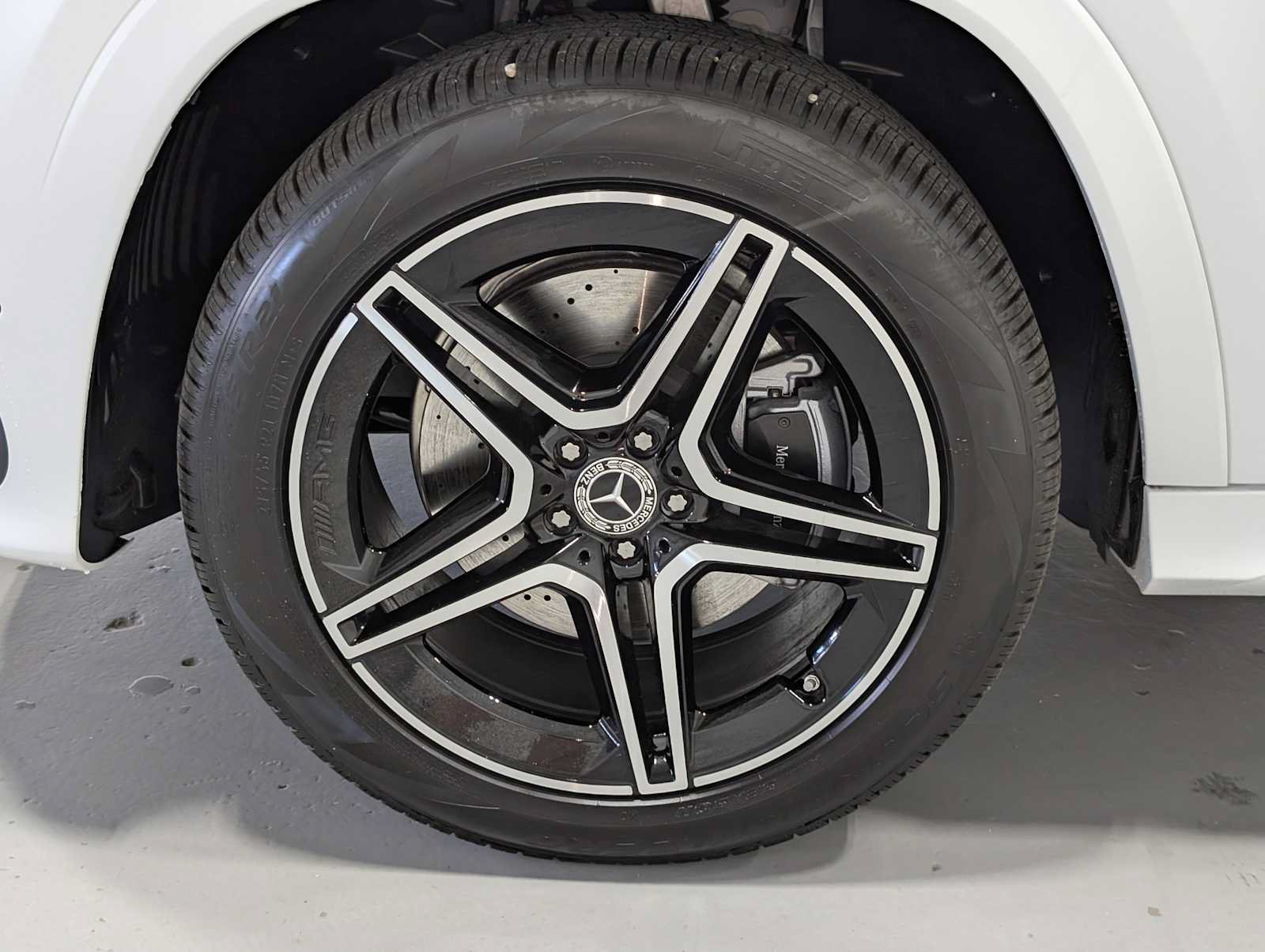 New 2026 Mercedes-Benz GLS 450 4MATIC image 3
