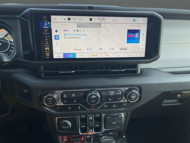 New 2025 Jeep Gladiator Willys image 8