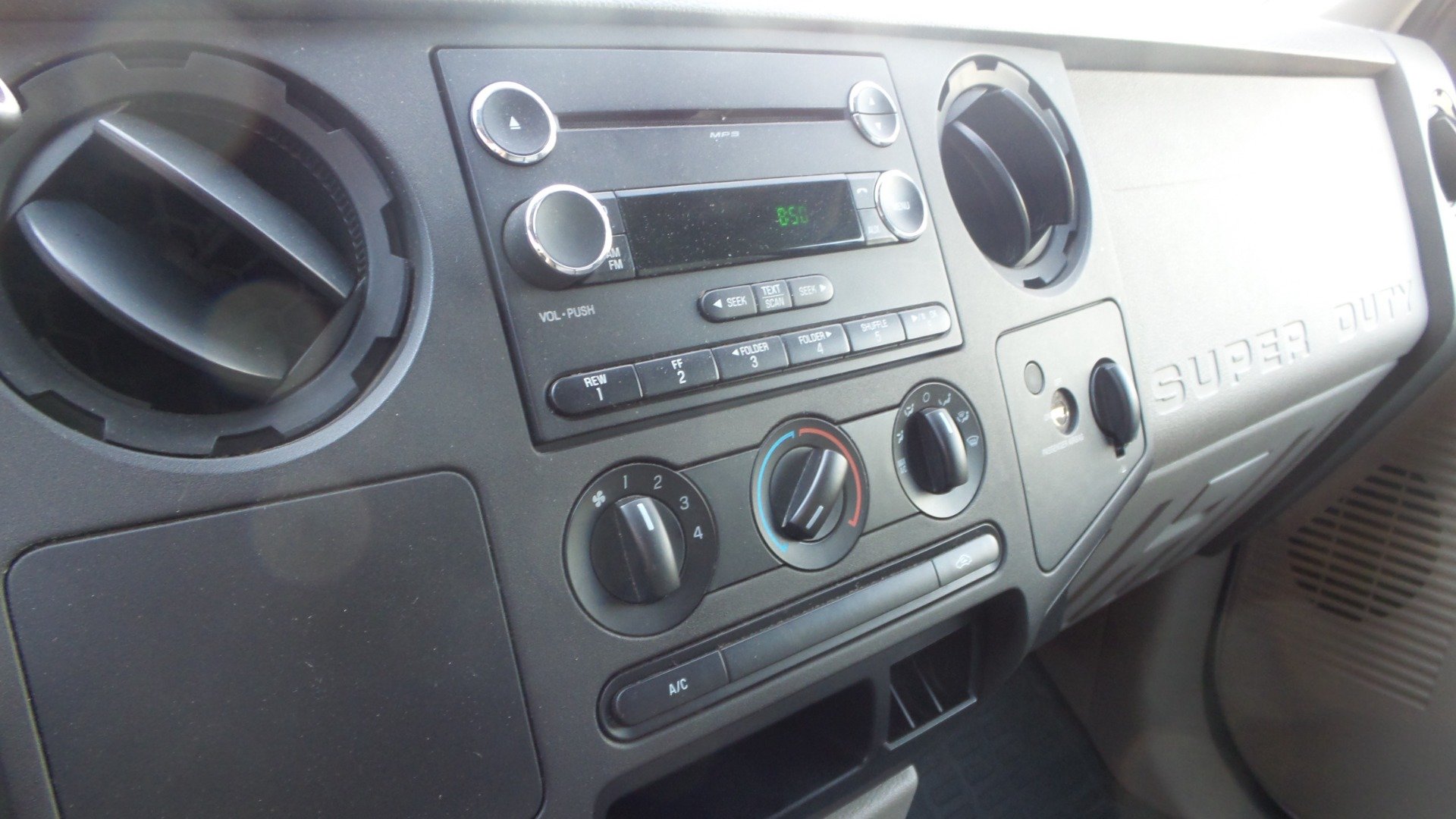 Used 2010 Ford F250 XL RWD image 35