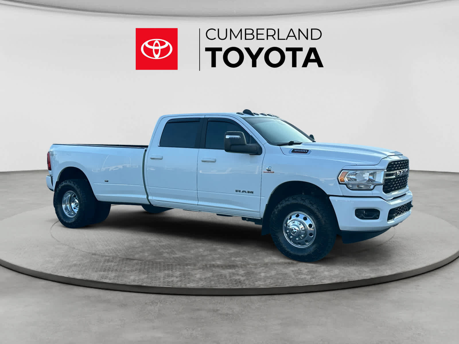 Used 2024 RAM 3500 Big Horn w/ Sport Appearance Package AWD/4WD image 7