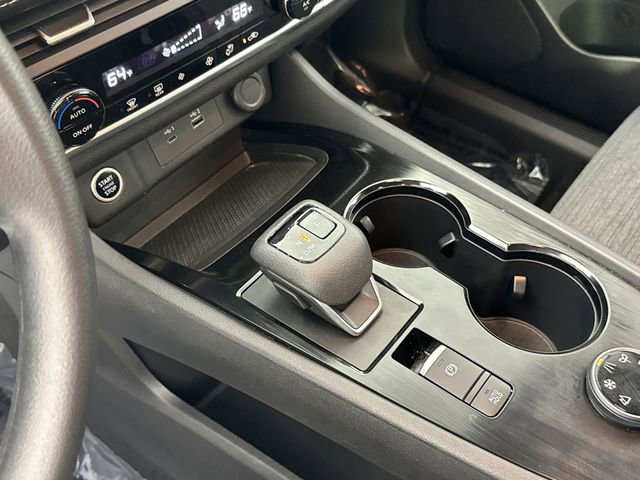 Used 2023 Nissan Rogue SV image 17