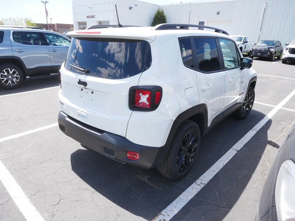 Used 2022 Jeep Renegade Altitude AWD/4WD image 4